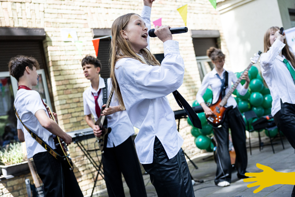 Skambanti vasara, EIME mokslo metu uzdarymo svente, EIME muzikos mokykla Vilniuje, muzikos pamokos Vilniuje