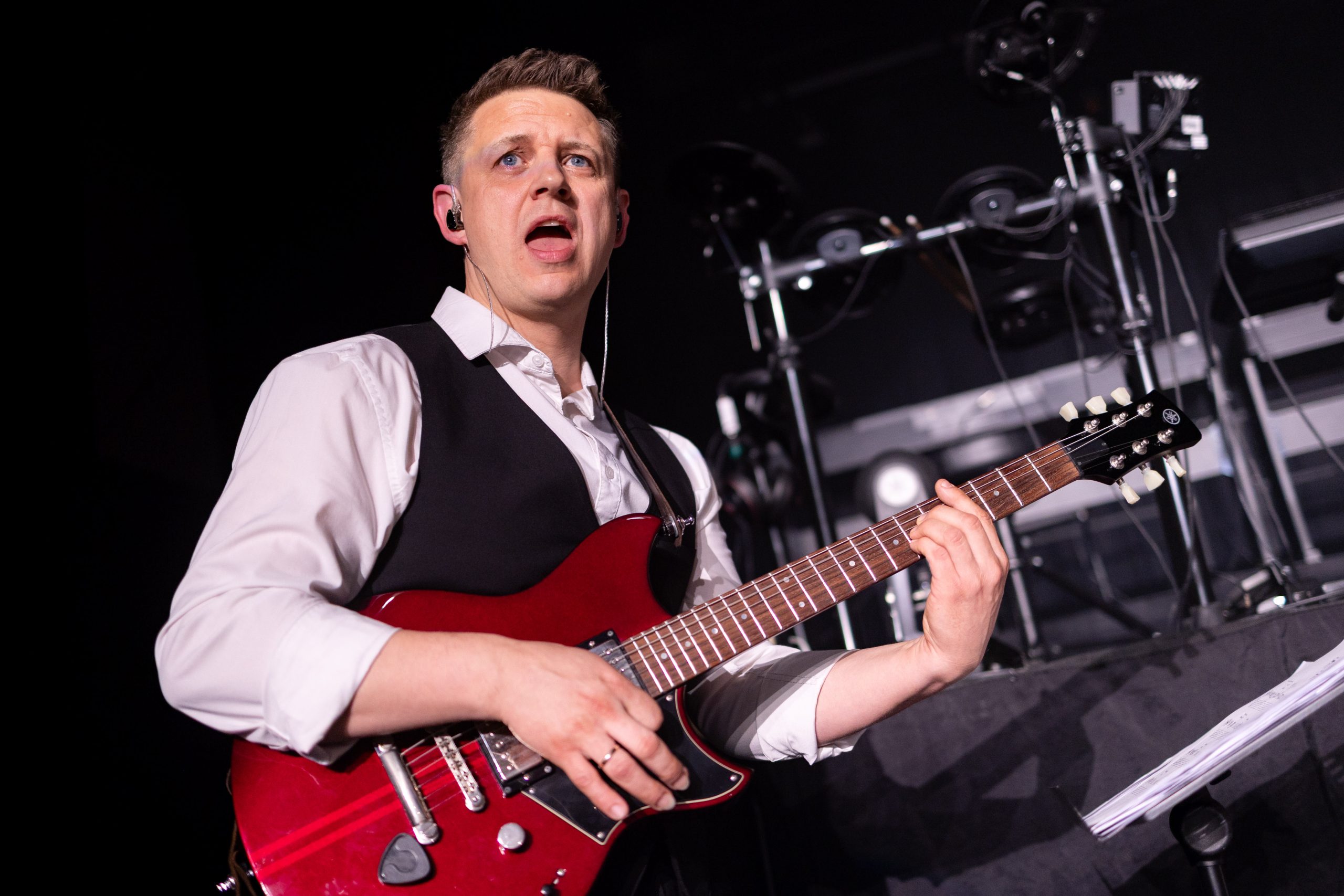 EIME elektrinės gitaros mokytojas Vilniuje