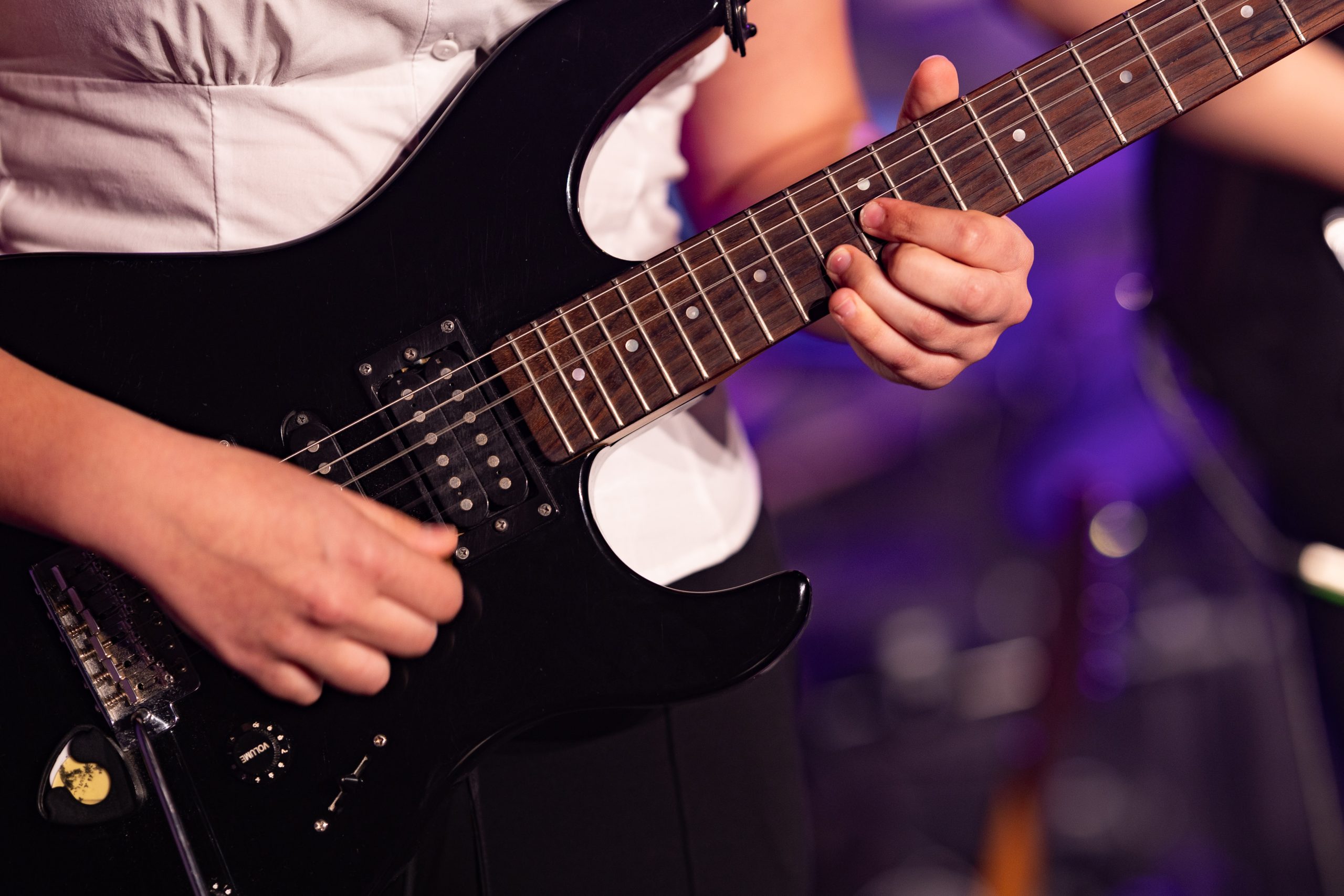 Elektrinės gitaros pamokos Vilniuje EIME